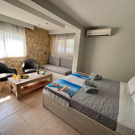 Divina Appartement Kremastí