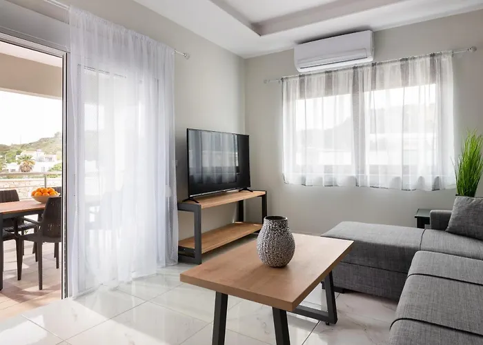 Divina Кремасти