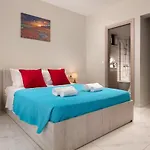 Divina شقة